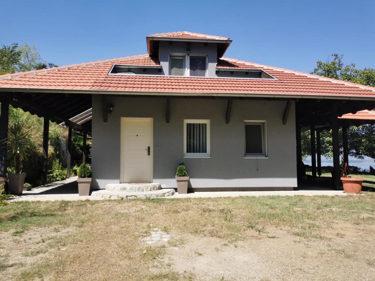 Kuca Za Odmor-Zelena Oaza Hotel Golubac Exterior foto